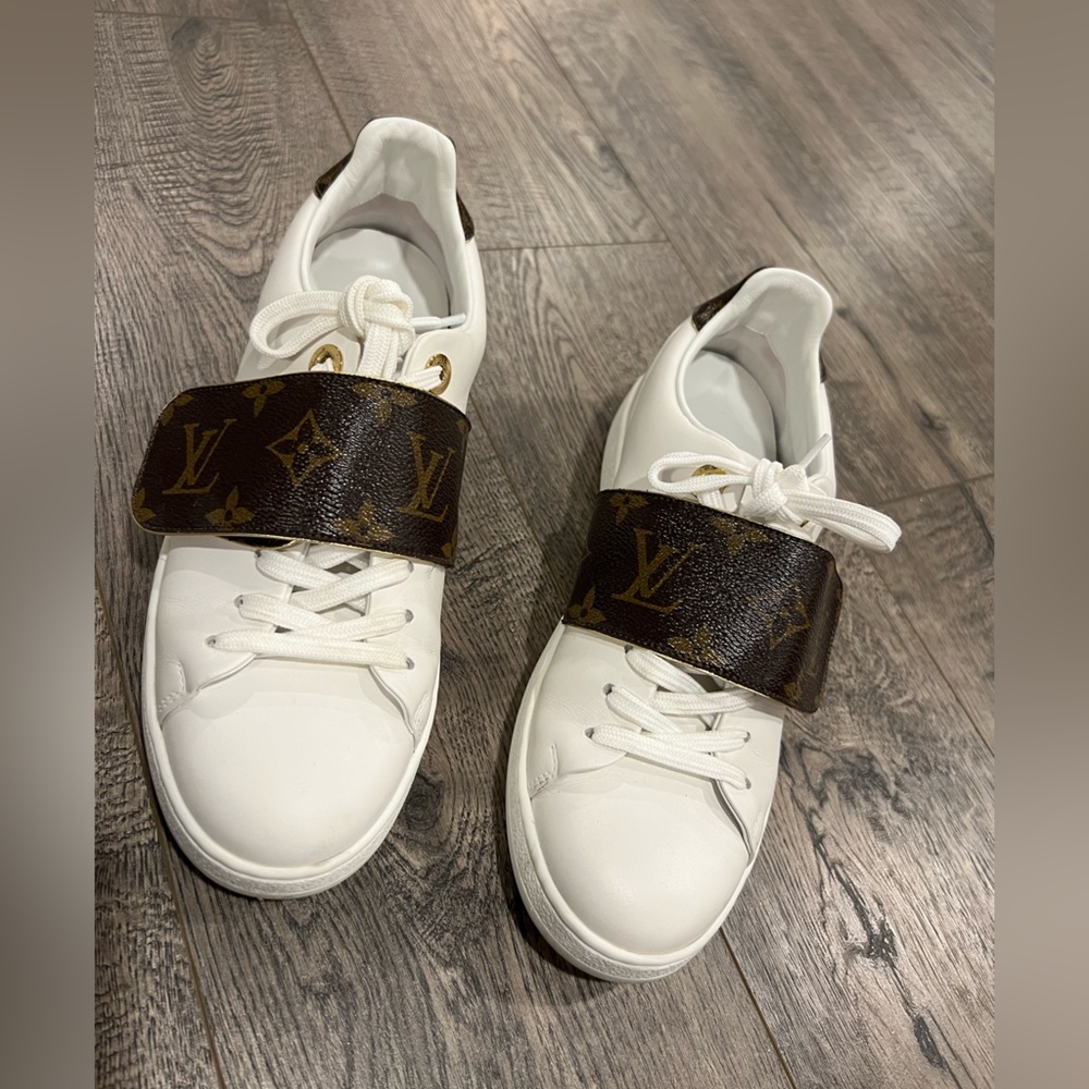 🤎🤍Louis Vuitton sneakers 👟 🤎